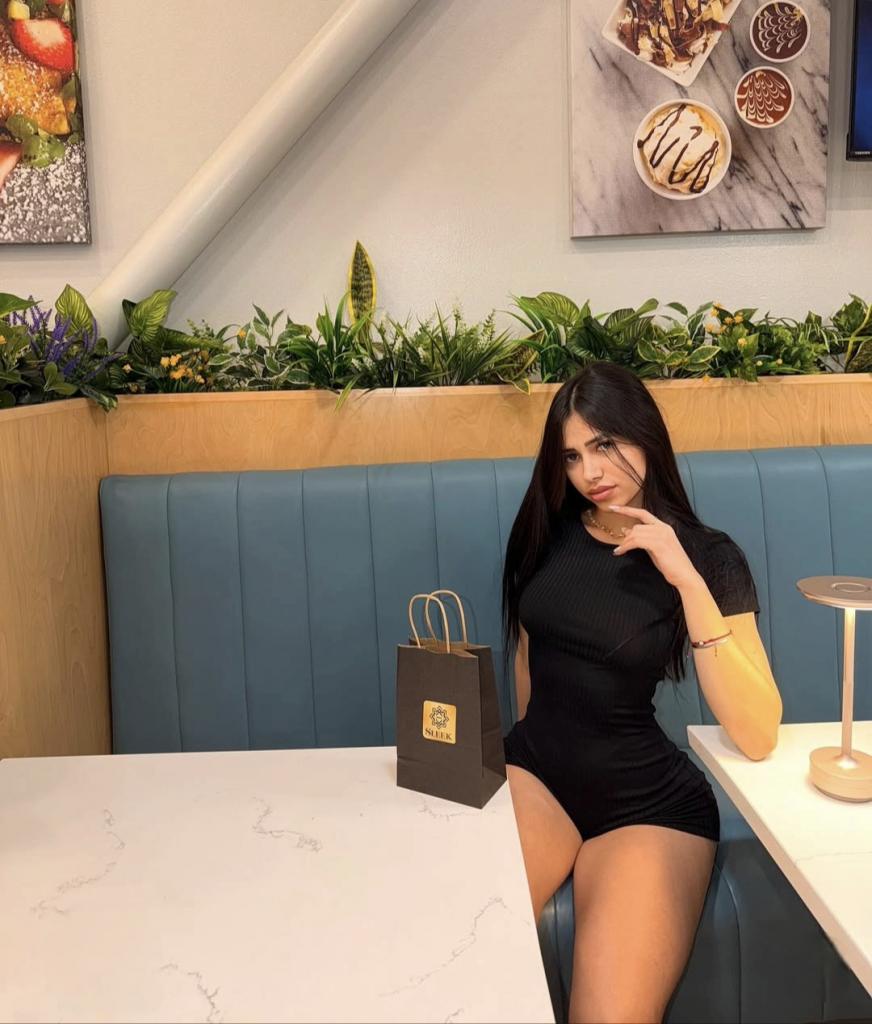 Chica busca chico en Tenerife: 