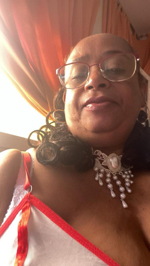 620788128: Chica busca chico en Barcelona