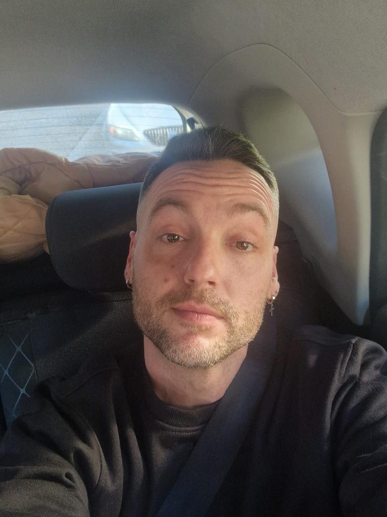 Chico busca chica en Valencia: 