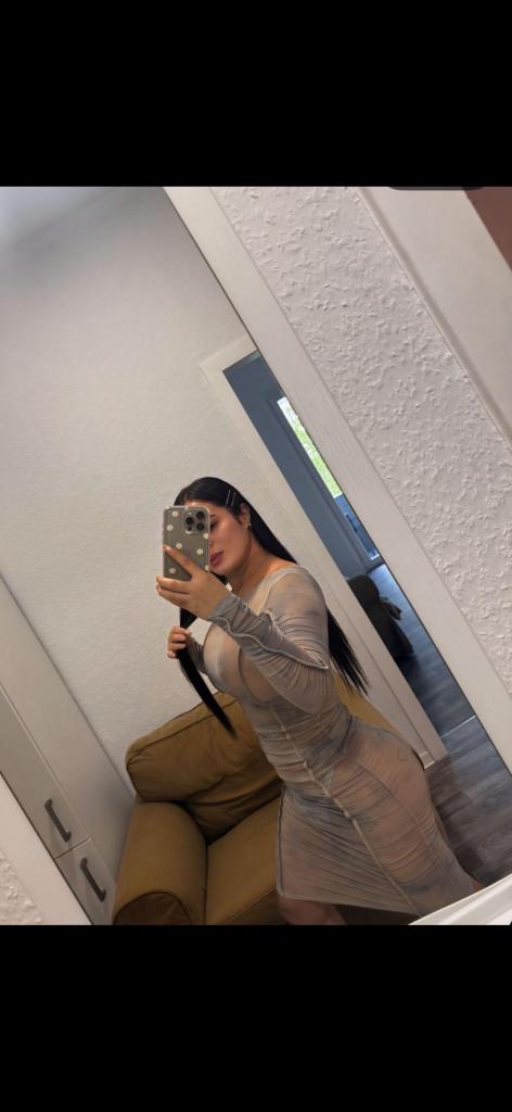 Chica busca chico en Valencia: Chica busca chico