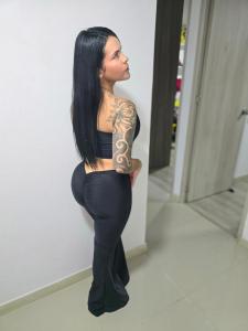 604211375: Chica busca chico en Gerona