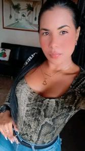 661120993: Chica busca chico en Barcelona