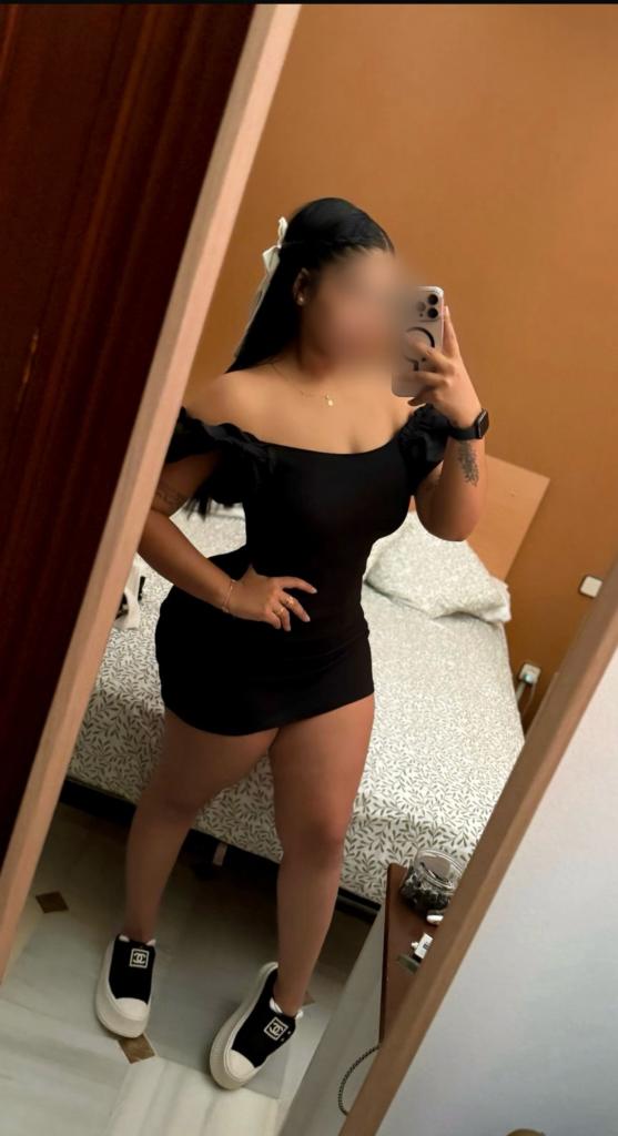 Chica busca chico en Granada: Chica busca chico