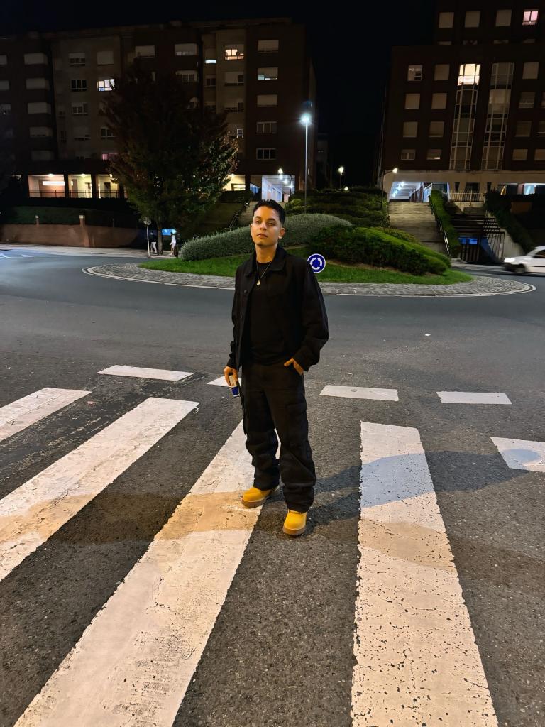 678600069: Chico busca chica en Cantabria