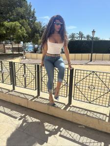 634868761: Chica busca chico en La Coruña