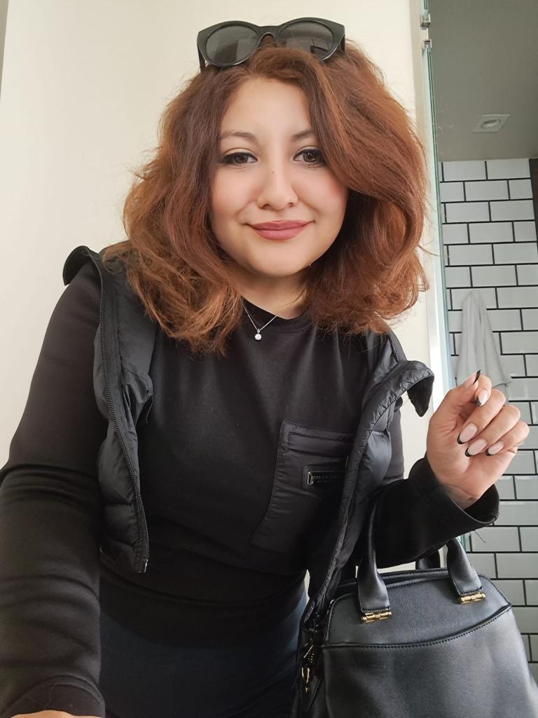 Chica busca chico en Almería: 