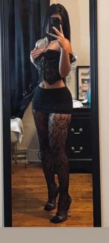 Chica busca chico en Sevilla: 