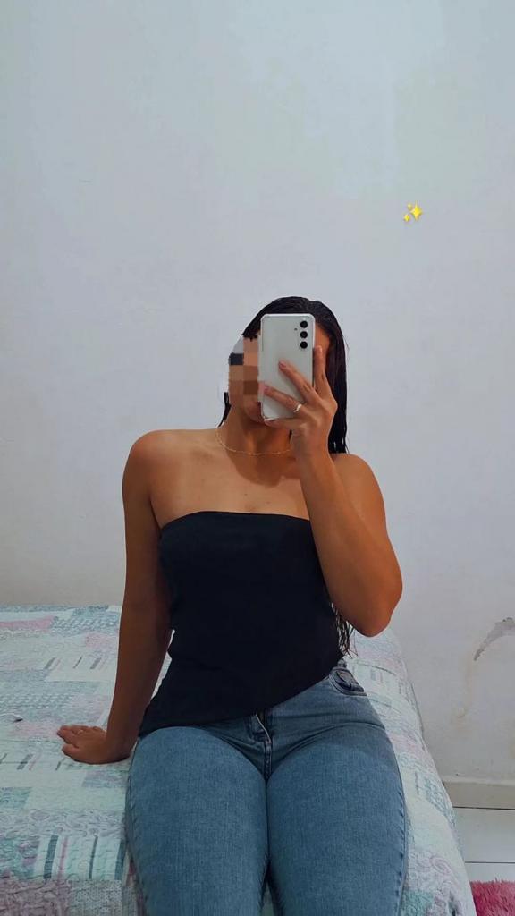 Chica busca chico en Cádiz: 