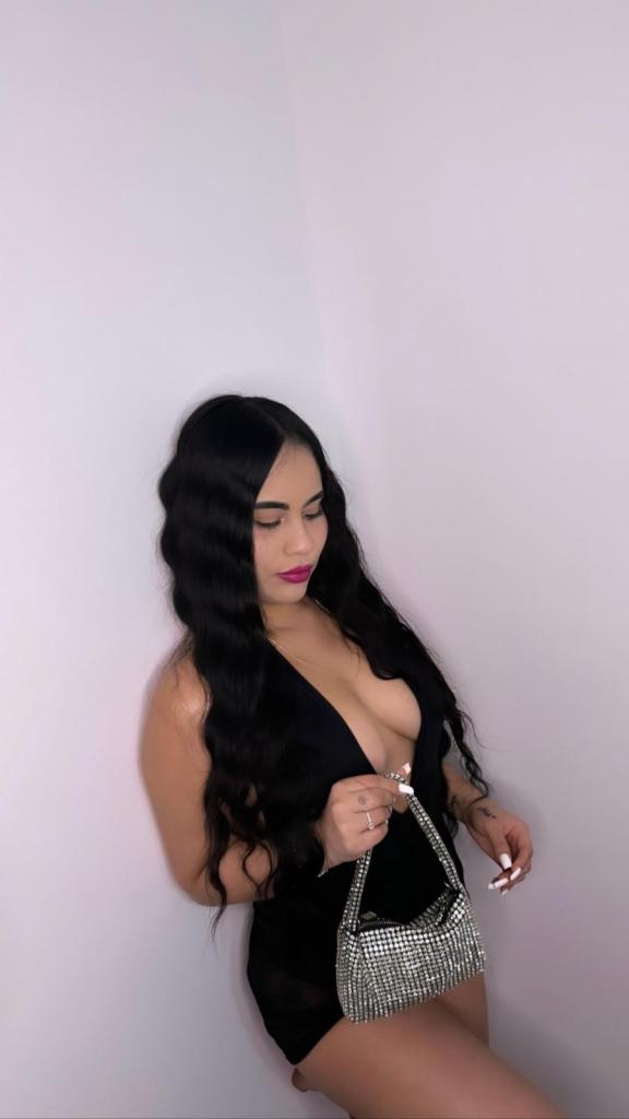 Chica busca chico en Cádiz: 