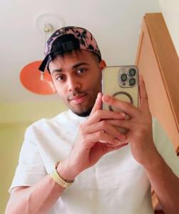 670771220: Chico busca chica en Valencia