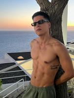 643153542: Chico busca chica en Madrid