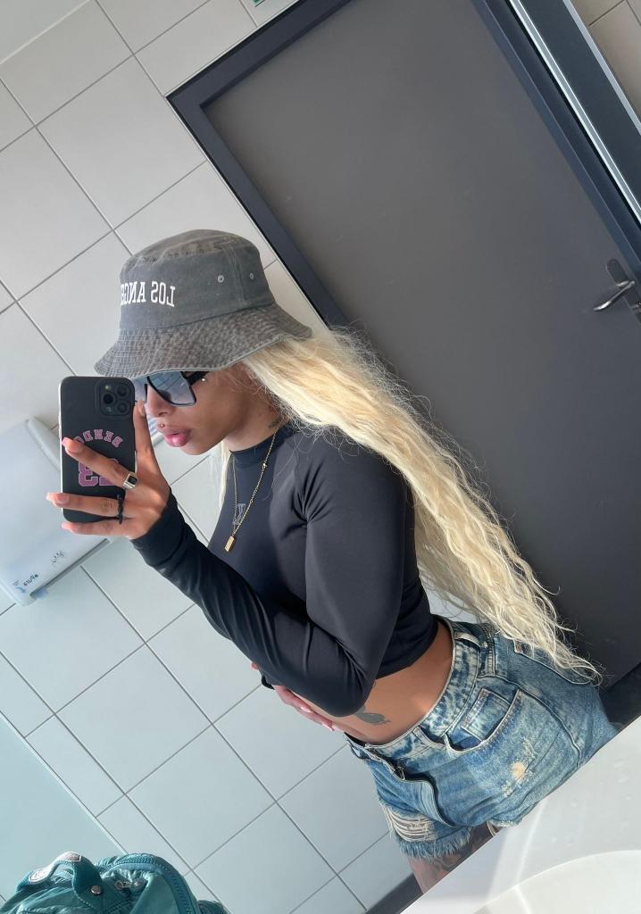 617751098: Transexual en Madrid