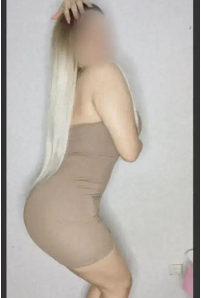 613612820: Chica busca chico en Barcelona