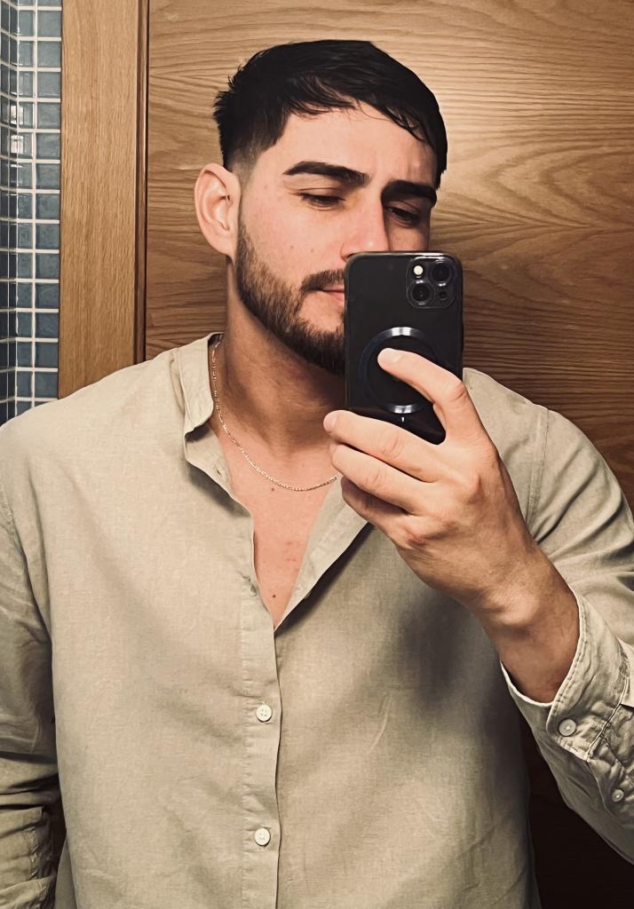 Chico busca chica en Lérida: 