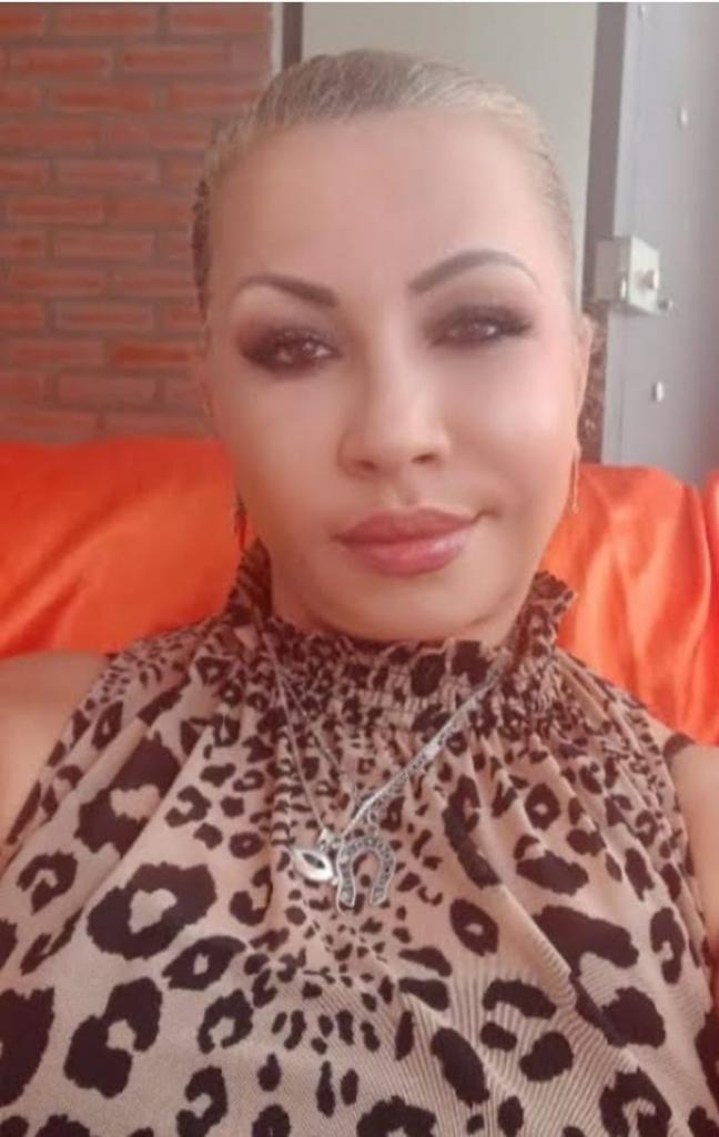 Chica busca chico en Tenerife: 