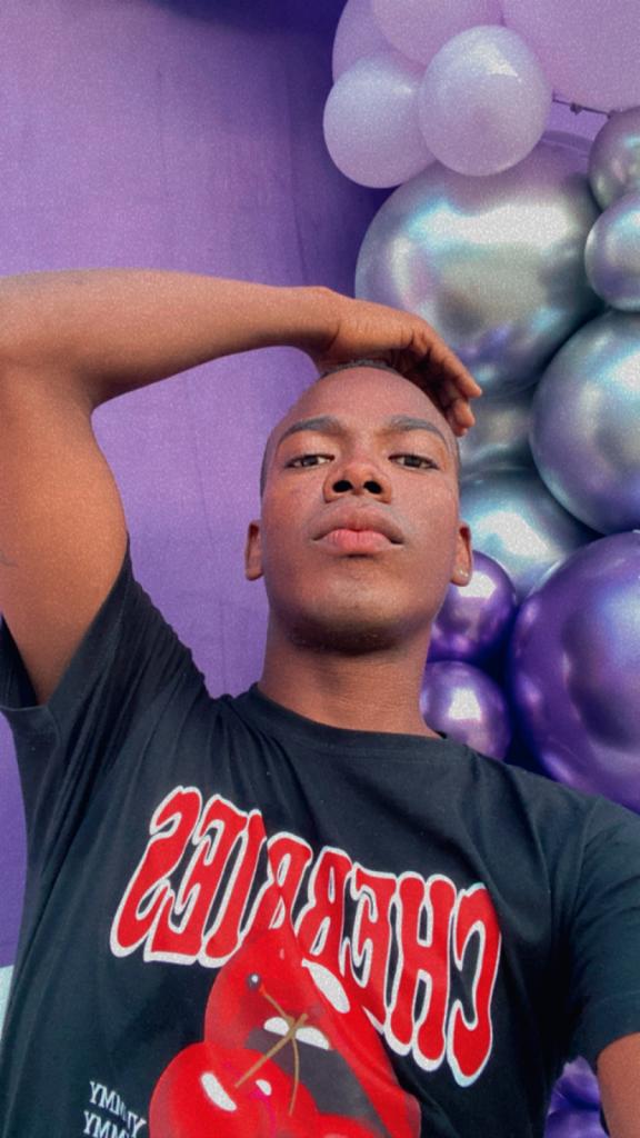 Chico busca chica en Málaga: 