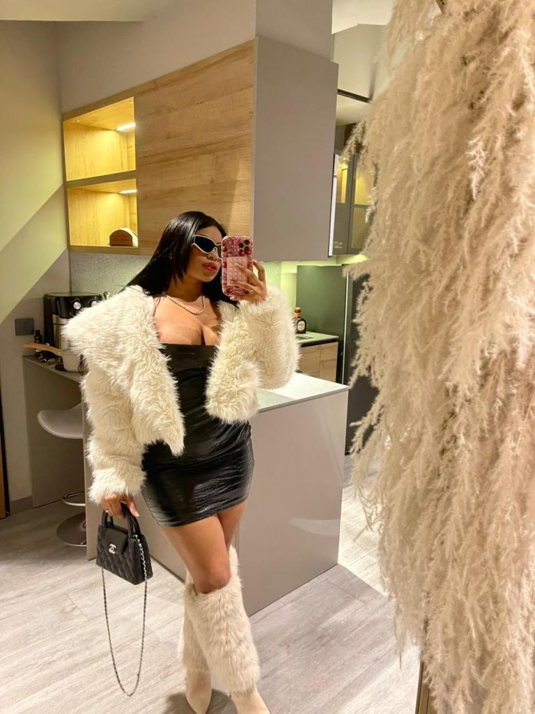 Chica busca chico en Granada: 