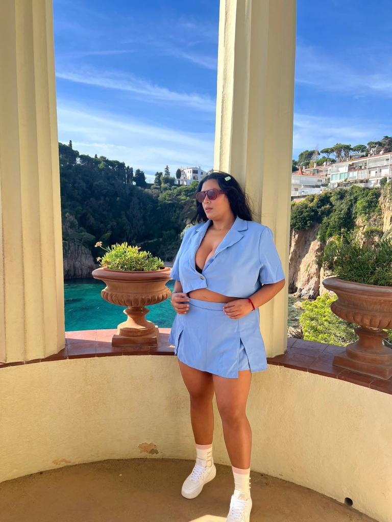 641230345: Chica busca chico en Barcelona