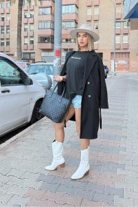 607212118: Transexual en Cádiz