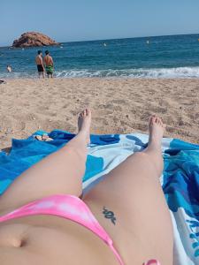 624218727: Chica busca chico en Gerona