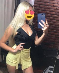 612222954: Chica busca chico en Barcelona