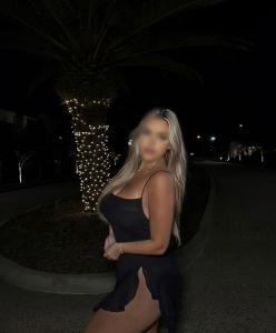 687904366: Chica busca chico en Barcelona