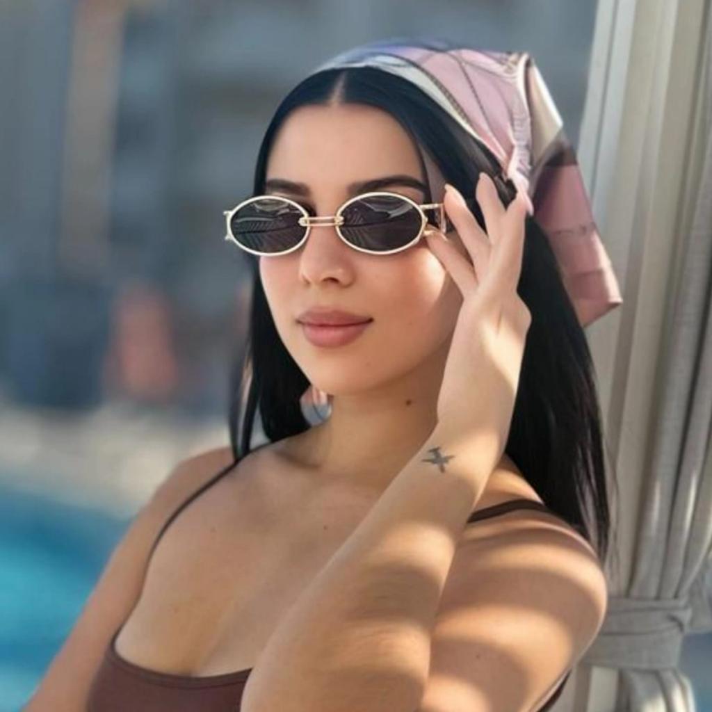 Chica busca chico en Ibiza: 