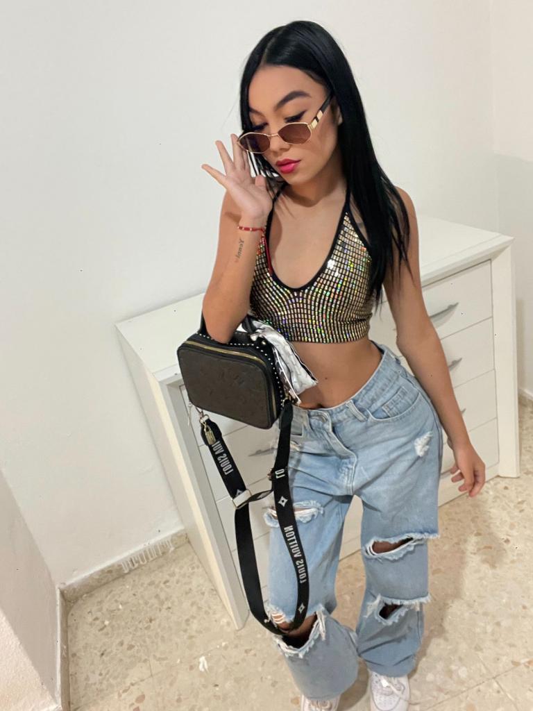 Chica busca chico en Huelva: 