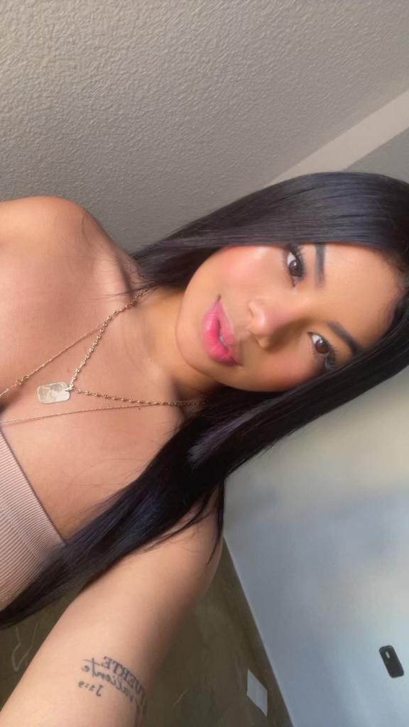 Chica busca chico en Granada: Chica busca chico