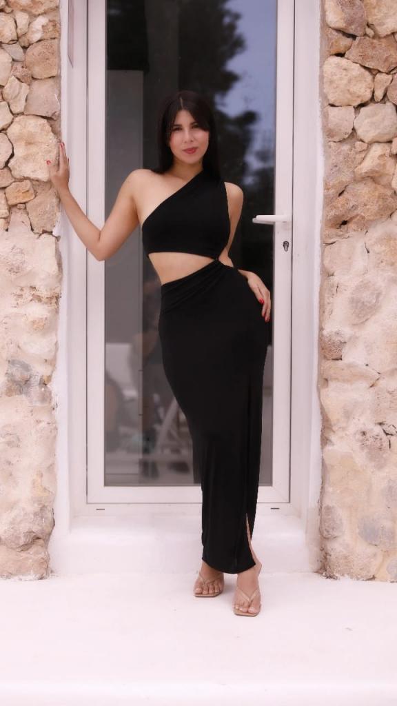 Chica busca chico en Ibiza: 