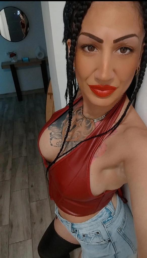 Chica busca chico en Barcelona: 