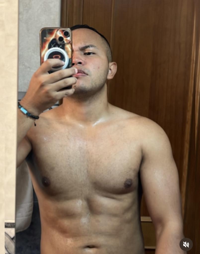 604244939: Chico busca chica en Sevilla