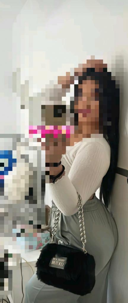 Chica busca chico en Huelva: 