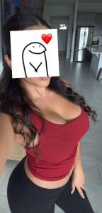 687219055: Chica busca chico en Barcelona