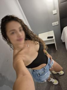 614683662: Chica busca chico en Menorca