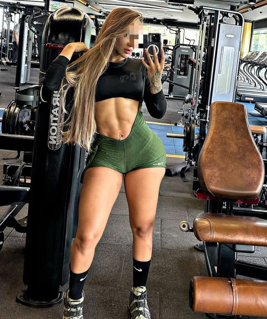 633568159: Chica busca chico en Alicante