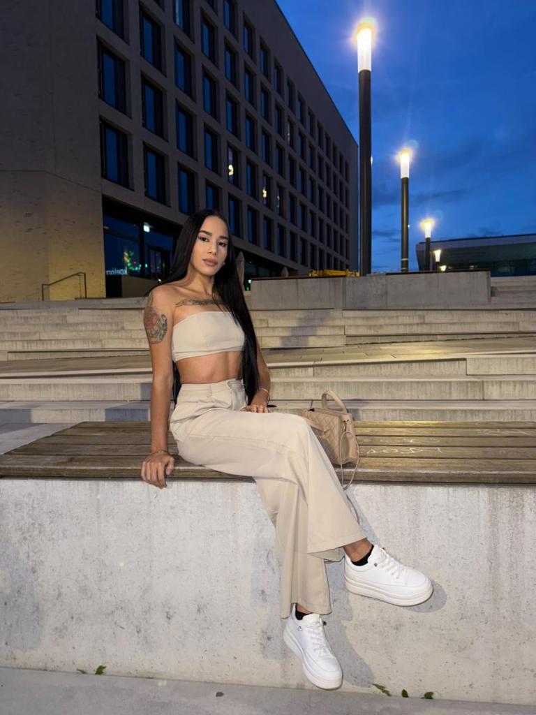 Chica busca chico en Barcelona: 