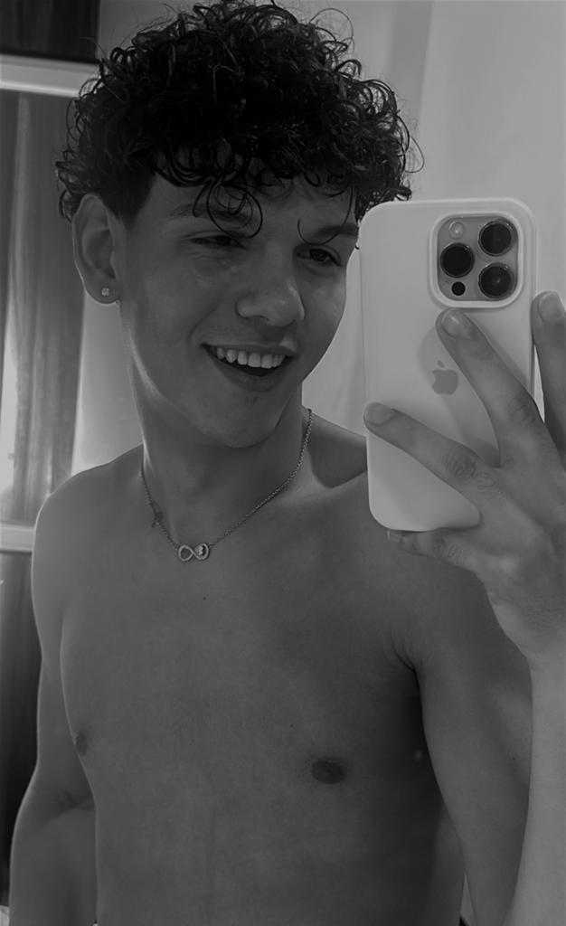 Chico busca chica en Granada: 