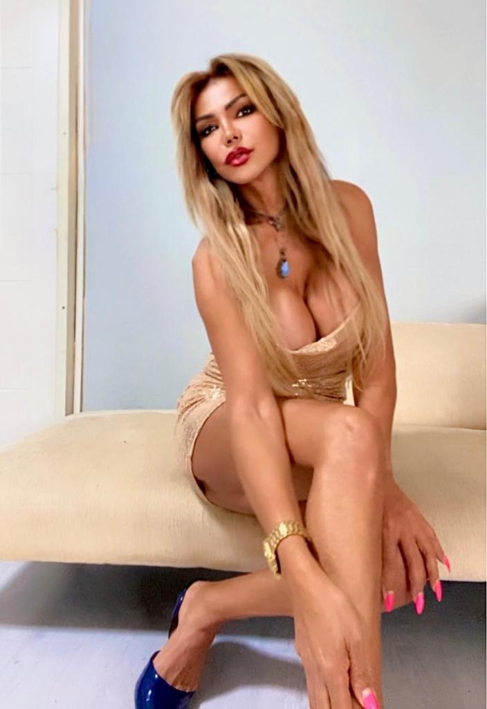 634009824: Travesti en Lugo