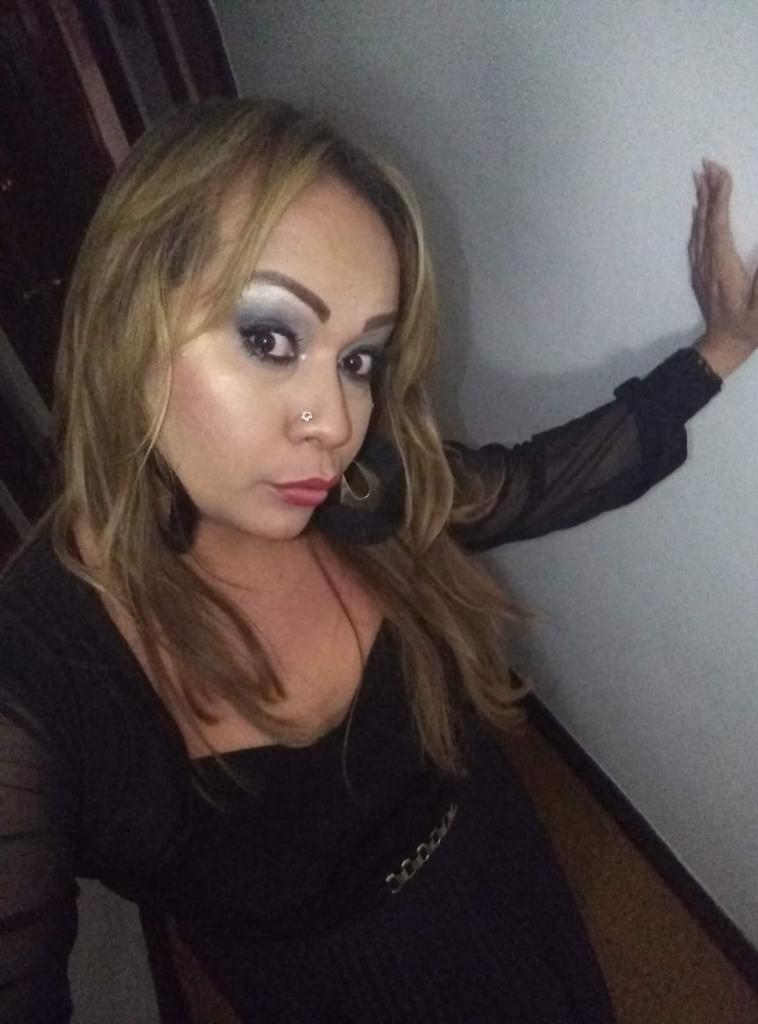 611358373: Chica busca chico en León