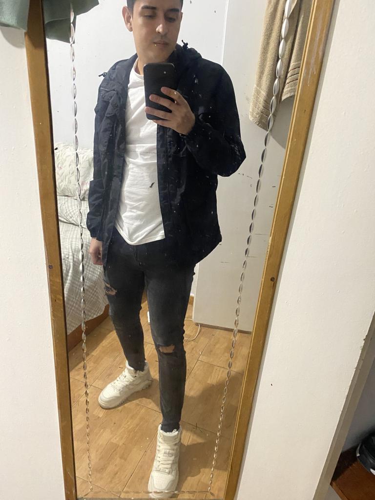 Chico busca chica en Málaga: 