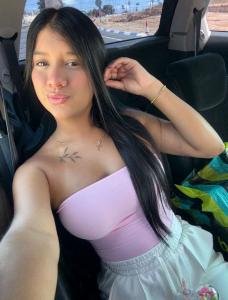 672701864: Chica busca chico en Barcelona