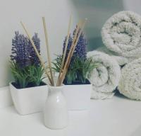 617287598: Chica busca chico en Málaga