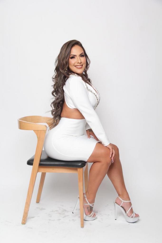 612243622: Chica busca chico en Barcelona