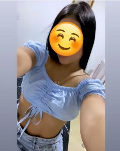 691348580: Chica busca chico en Sevilla