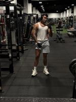 613279905: Chico busca chica en Sevilla