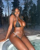 643076657: Chica busca chico en Madrid