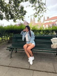 612272765: Chica busca chico en Orense