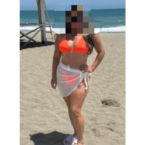 614613321: Chica busca chico en Cádiz