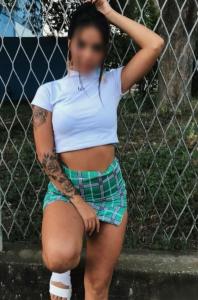 631459615: Chica busca chico en Barcelona